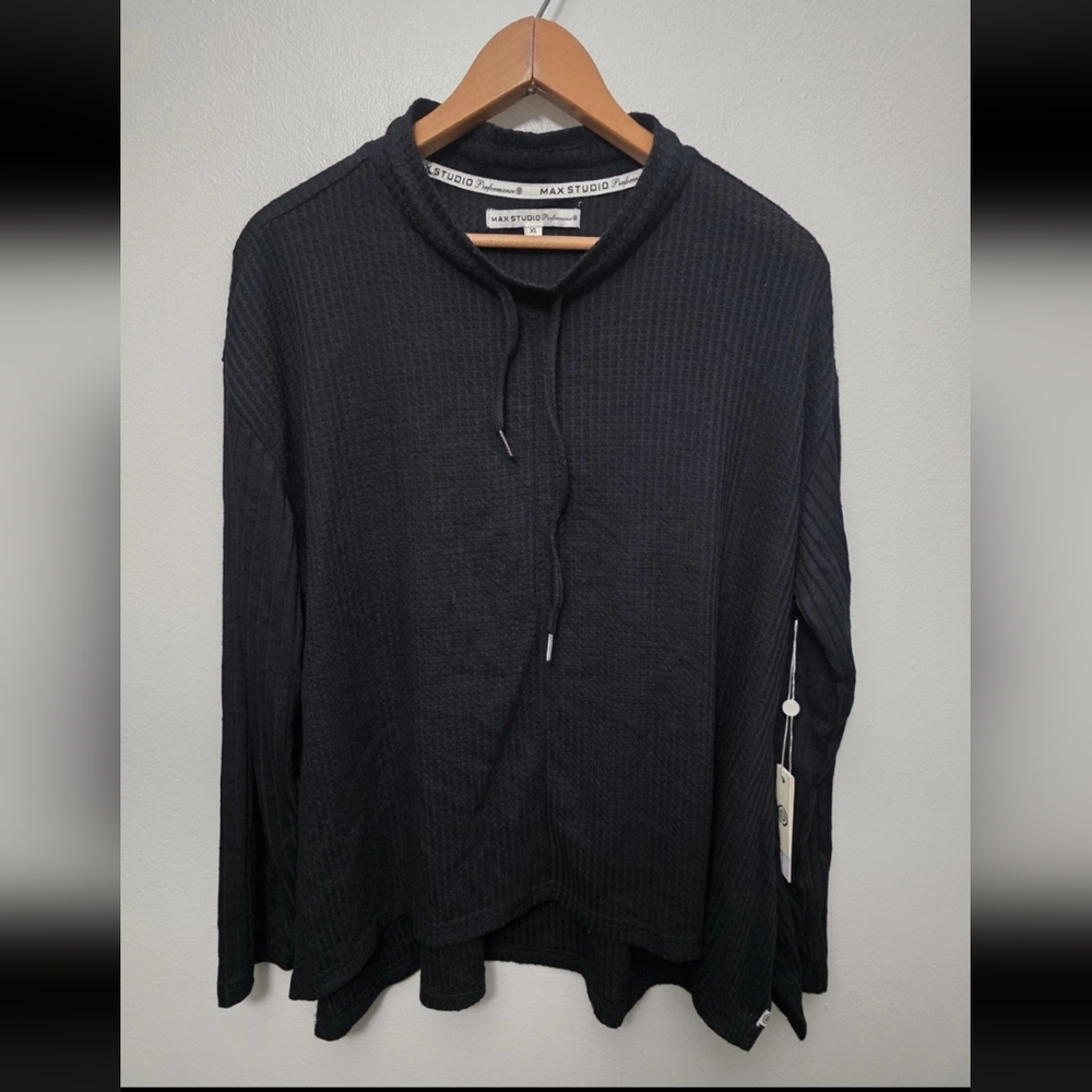 Max Studio Black Long Sleeve Top